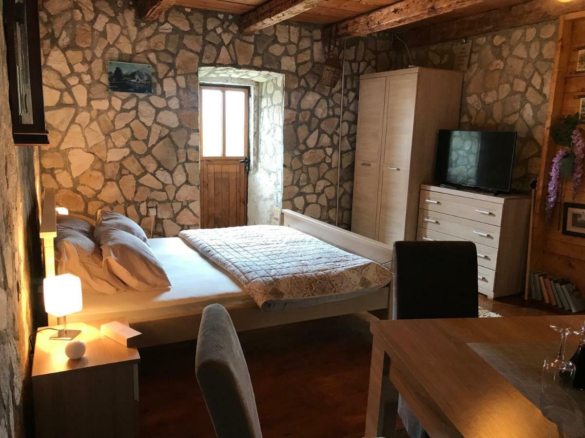 Apartments "Old House Pajovic" Virpazar Extérieur photo